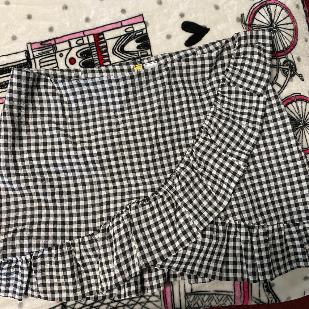 H&M divided plaid skirt